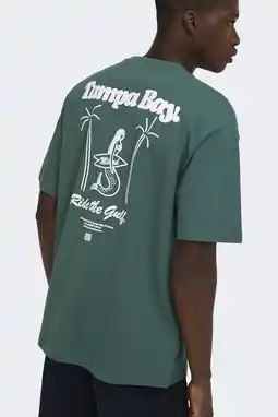 Wehkamp ONLY & SONS relaxed T-shirt met backprint groen aanbieding