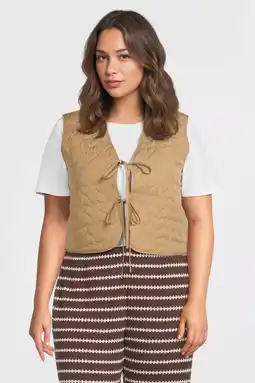 Wehkamp ONLY CARMAKOMA gilet beige quilted aanbieding