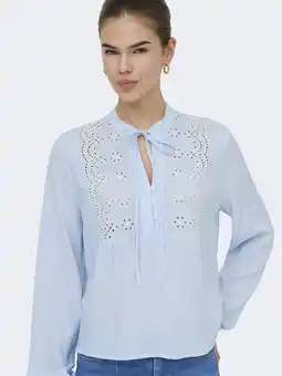 Wehkamp ONLY top lichtblauw broderie aanbieding