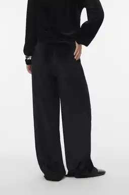 Wehkamp MAMALICIOUS fluwelen wide leg highwaist zwangerschaps broek zwart aanbieding