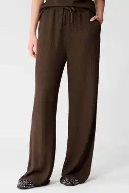 Wehkamp Shoeby straight highwaist crinkle broek bruin aanbieding
