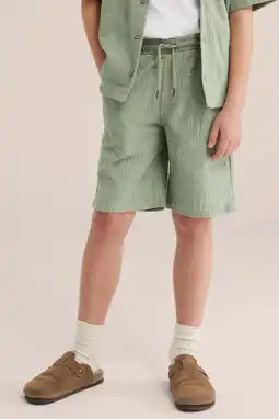 Wehkamp WE Fashion sweatshort lichtgroen met textuur aanbieding