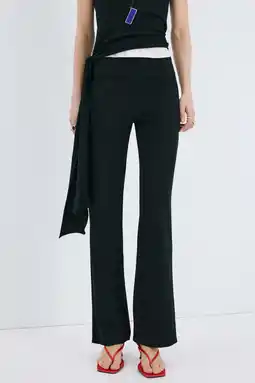 Wehkamp Mango flared regularwaist casual broek zwart aanbieding