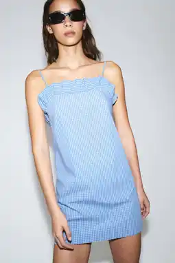 Wehkamp Mango katoenen geruite mini jurk met spaghettibandjes en ruches - blauw aanbieding
