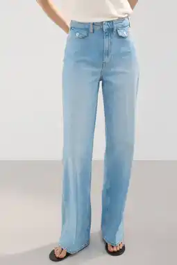 Wehkamp Mango flared jeans light blue denim aanbieding