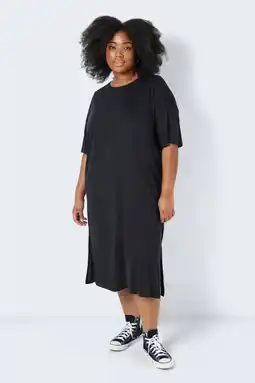 Wehkamp NOISY MAY Curve T-shirtjurk NMMAYDEN zwart aanbieding