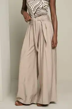 Wehkamp LOLALIZA wide leg fit broek met knoopdetail - beige aanbieding