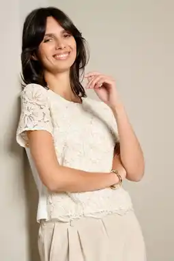 Wehkamp LOLALIZA top met borduursels - beige aanbieding