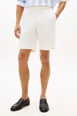 Wehkamp Tommy Hilfiger HARLEM regular chino short ecru aanbieding