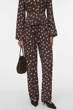 Wehkamp VERO MODA straight regularwaist casual broek met stippen donkerbruin aanbieding