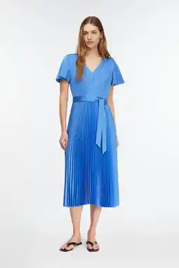 Wehkamp comma satijnen midi jurk met overslag en plissé blauw aanbieding