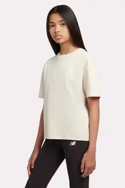 Wehkamp New Balance T-shirt beige aanbieding