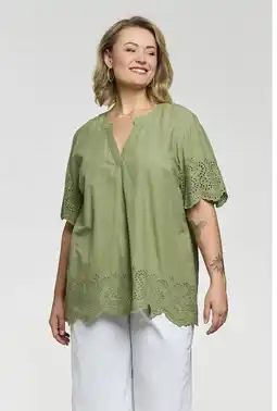 Wehkamp Gozzip katoenen rechtvallend broderie blousetop Plus Size - groen aanbieding
