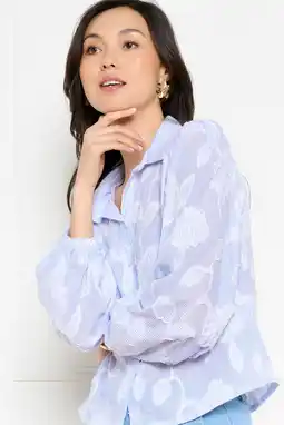 Wehkamp LOLALIZA gebloemde blouse met krijtstreep lichtblauw aanbieding