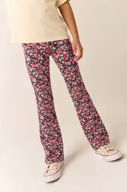 Wehkamp Tumble 'n Dry regularwaist gebloemde flared broek donkerblauw aanbieding