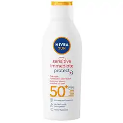 Trekpleister NIVEA Sun Sensitive Immediate Protect+ SPF50+ Zonnebrandlotion aanbieding