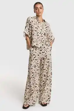 Wehkamp Alix the Label viscose loose fit broek met tekst - beige aanbieding