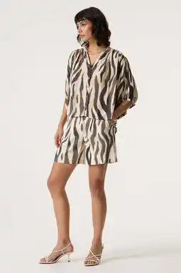 Wehkamp Garcia regularwaist casual short met zebraprint ecru aanbieding