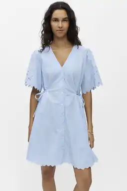 Wehkamp OBJECT korte gestreepte broderie blousejurk - lichtblauw aanbieding