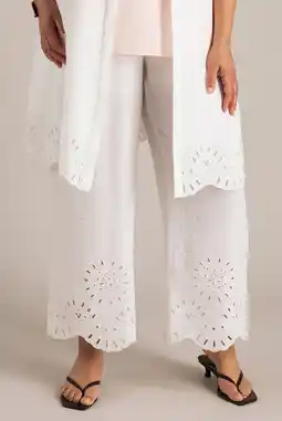 Wehkamp Yest Curve straight highwaist broek broderie wit aanbieding