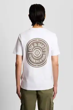 Wehkamp Lyle & Scott regular T-shirt met backprint wit aanbieding