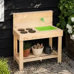 Action Houten modderkeuken met kraan - buiten speelkeuken aanbieding