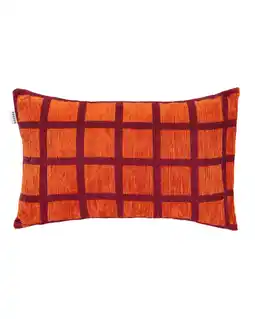 Wehkamp Dogguo Sierkussen CHECK-CUSHION-ORANGE/BORDEAUX (60X40 cm) aanbieding