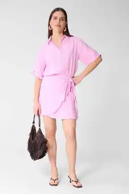 Wehkamp Shoeby viscose blousejurk met omslagdetail - roze aanbieding
