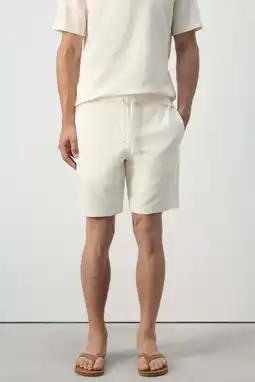 Wehkamp Mango Man relaxed fit bermuda short - wit aanbieding