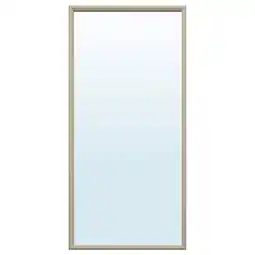 IKEA Rechthoekige wandspiegel met zilveren lijst. Toont minimalistisch, modern design aanbieding