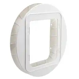 Zooplus SureFlap DualScan Microchip Kattenluik - Accessoires: witte montage-adapter (ZONDER kattenluik) aanbieding