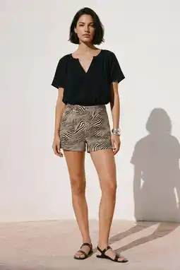 Wehkamp VERO MODA denim regularwaist short met panterprint aanbieding