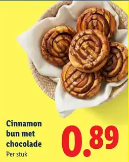 Lidl Cinnamon bun met chocolade aanbieding