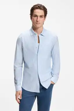 Wehkamp BOSS slim fit gemêleerd casual overhemd - lichtblauw aanbieding