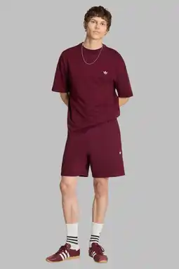 Wehkamp adidas Originals Trefoil Essentials regular fit short - donkerrood aanbieding