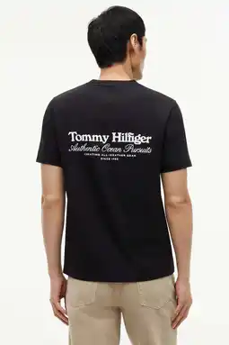 Wehkamp Tommy Hilfiger regular fit T-shirt met backprint - zwart aanbieding