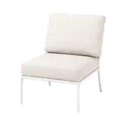 IKEA Moderne witte buitenstoel met beige kussen, stalen frame, strak design aanbieding