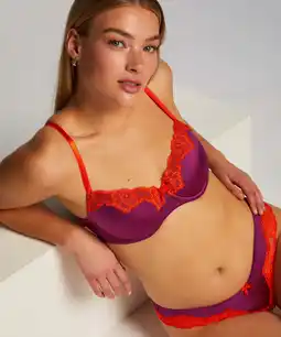 Hunkemoller Hunkemöller Voorgevormde beugel bh Lace & Shine Roze aanbieding