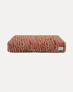 Pets Place Dogguo Ethnic Bed - Mand - Bruin&Blauw 105x65x15 cm aanbieding