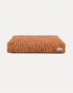 Pets Place Dogguo Ethnic Bed - Mand - Bruin&Beige 125x75x15 cm aanbieding