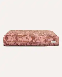 Pets Place Dogguo Maze Bed - Kussen - Pink&Mokka 125x75x15 cm aanbieding
