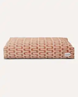 Pets Place Dogguo Retro Wave Bed - Kussen - Bruin&Beige 105x65x15 cm aanbieding
