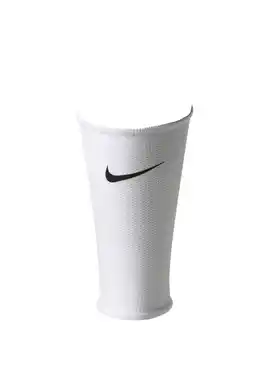 Wehkamp Nike Guard Lock scheenbeschermers - wit aanbieding