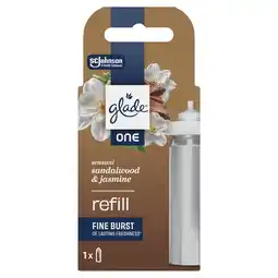 PLUS Glade One navul Sandelhout & jasmijn aanbieding