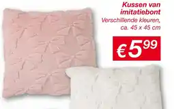 Kik Kussen van imitatiebont aanbieding