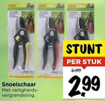 Vomar Voordeelmarkt Snoeischaar Met veiligheids vergrendeling. aanbieding