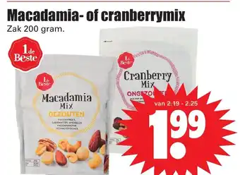 Dirk Macadamia- of cranberrymix 200 gram aanbieding