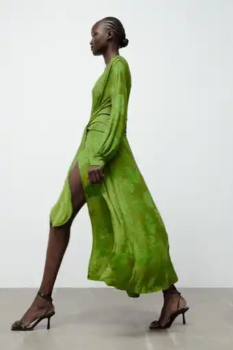 ZARA Lang kjole i jacquard tilbud