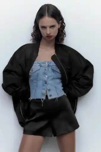 ZARA Blank shorts med attersting tilbud
