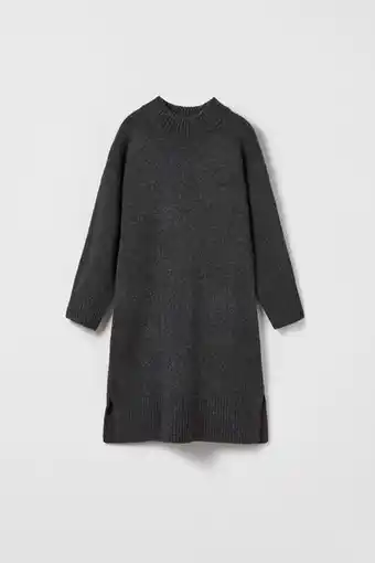 ZARA Kjole i rib strikk tilbud